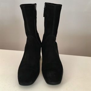 carie water resistant bootie aquatalia